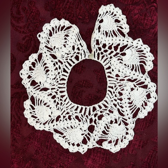 Handmade Jewelry - Handmade White Crochet Collar